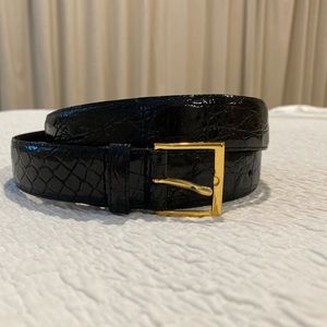 Pristine alligator belt vtg black w solid brass buckle 38”